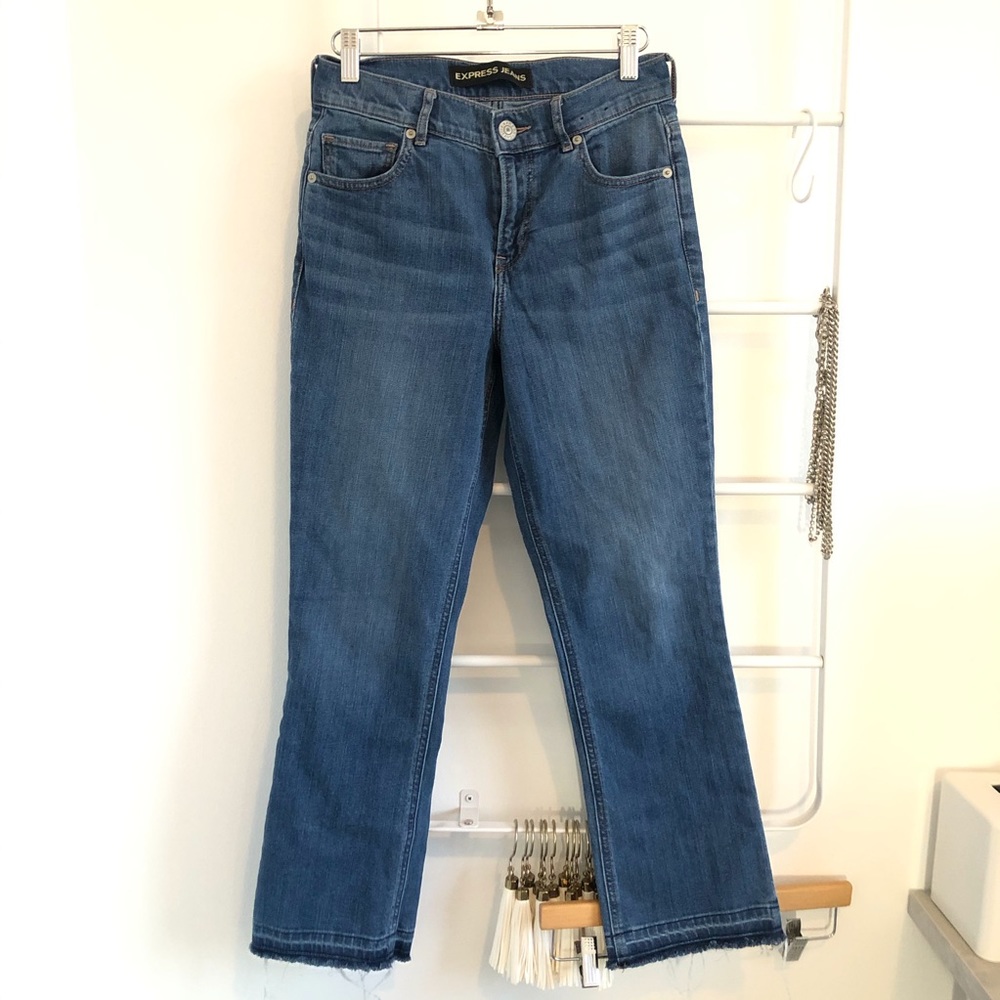EXPRESS High Rise Bell Crop sz 0